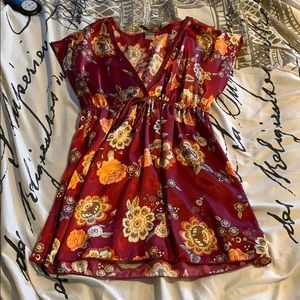 Burgundy Flower Top Size M